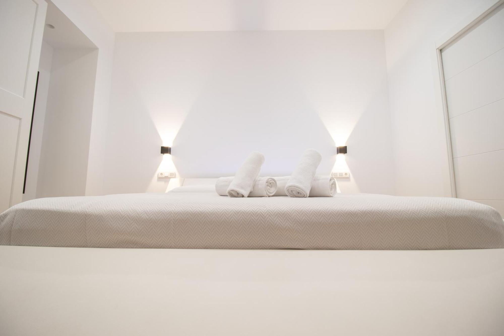 Bedtime Suites By Concept Flats Валенсия Екстериор снимка